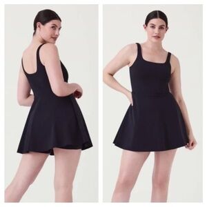 SPANX The Get Moving Easy Access Square Neck Dress Black